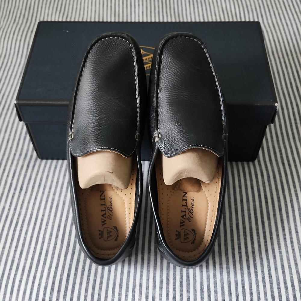 WALLIN & BROS Men's Black Leather Loafers